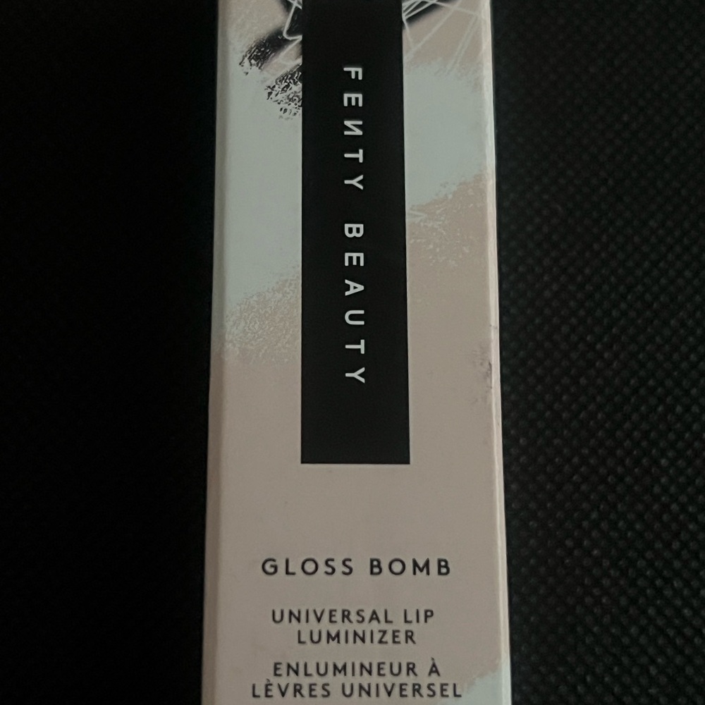 Fenty Beauty Gloss Bomb Lip Luminizer - Fuchsis Flex
